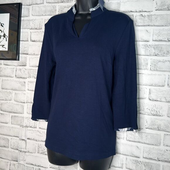 Crown & Ivy Blouse Sz Medium Navy Blue Knit Pullover V Neck Ruffle Edge Top Zip - Picture 2 of 6